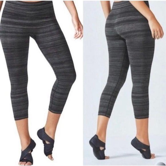 Fabletics Pants - Fabletics  Seamless Capri Leggings S
